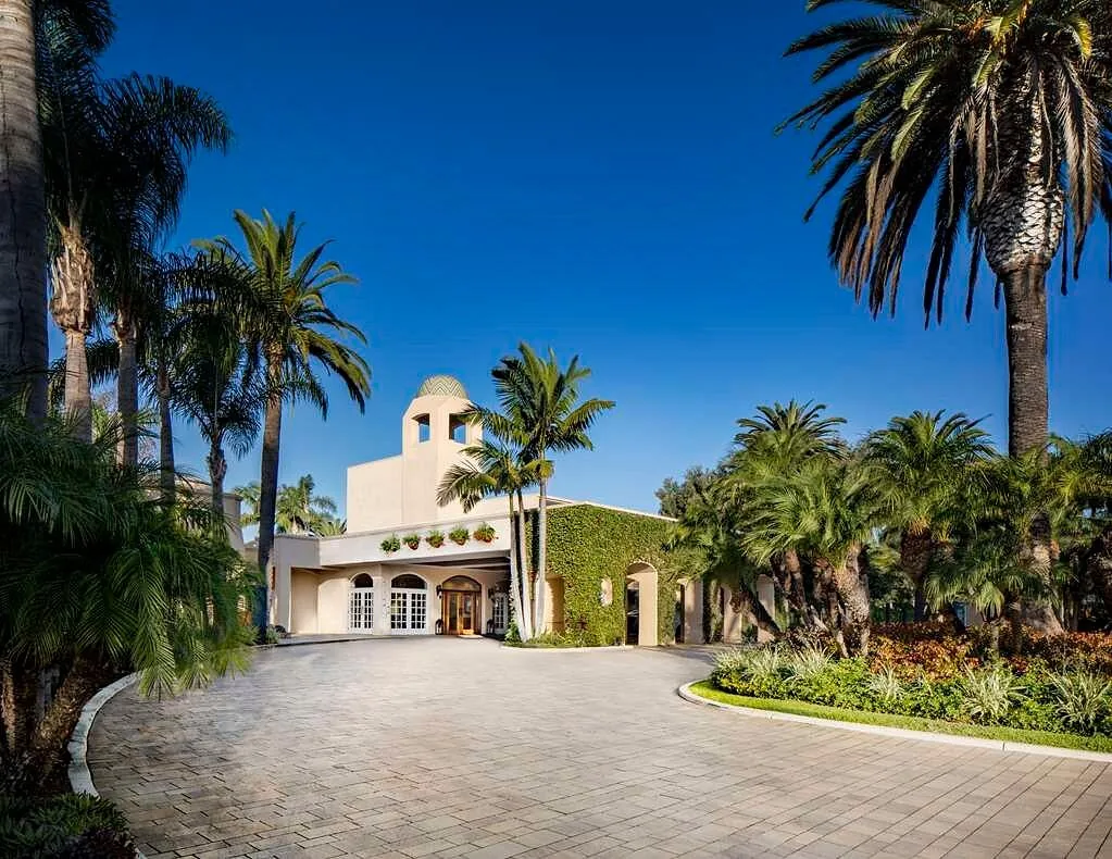 Hyatt Regency Newport Beach, photograph 1